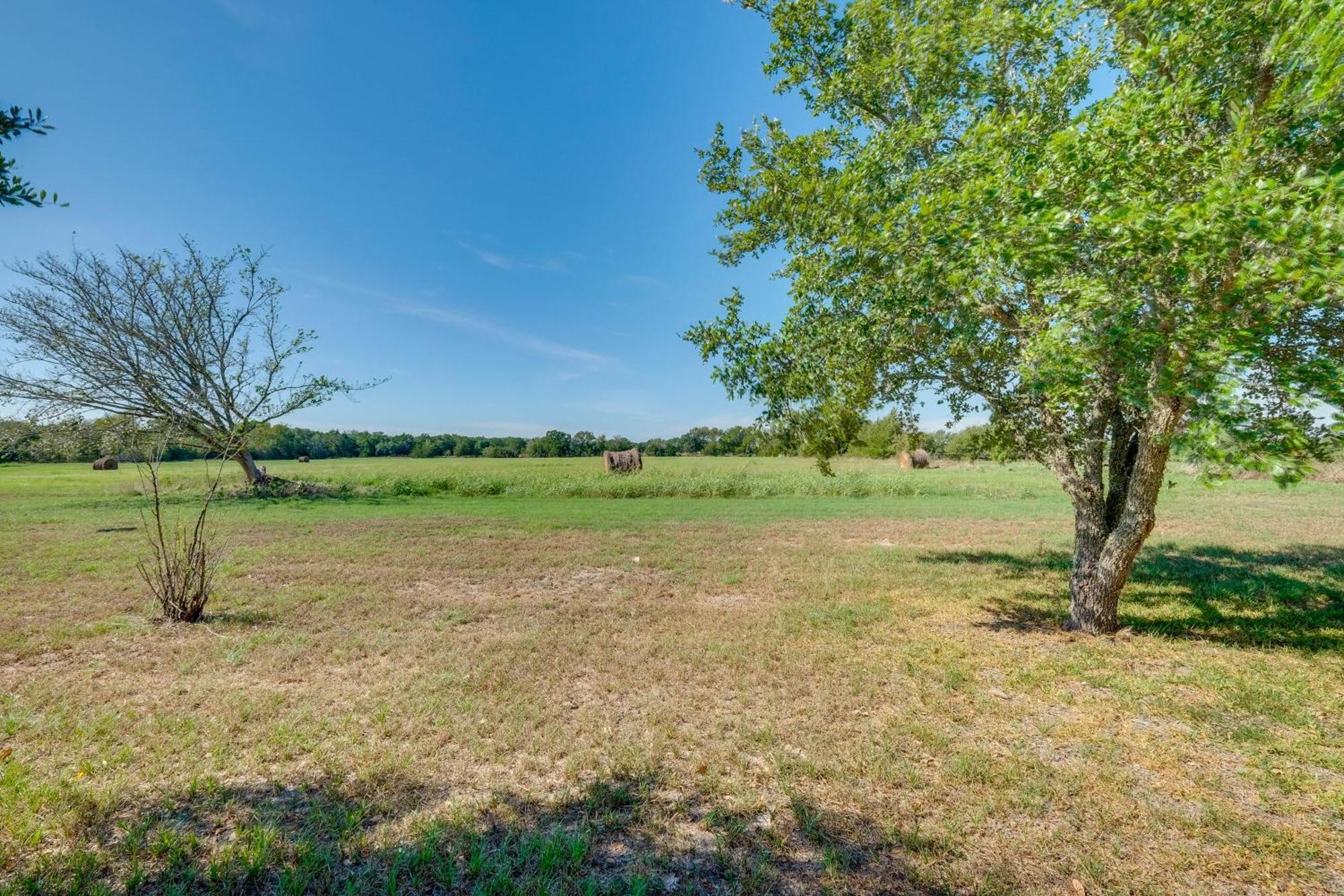Delightful Carmine Studio On Farm Near Round Top! Luaran gambar
